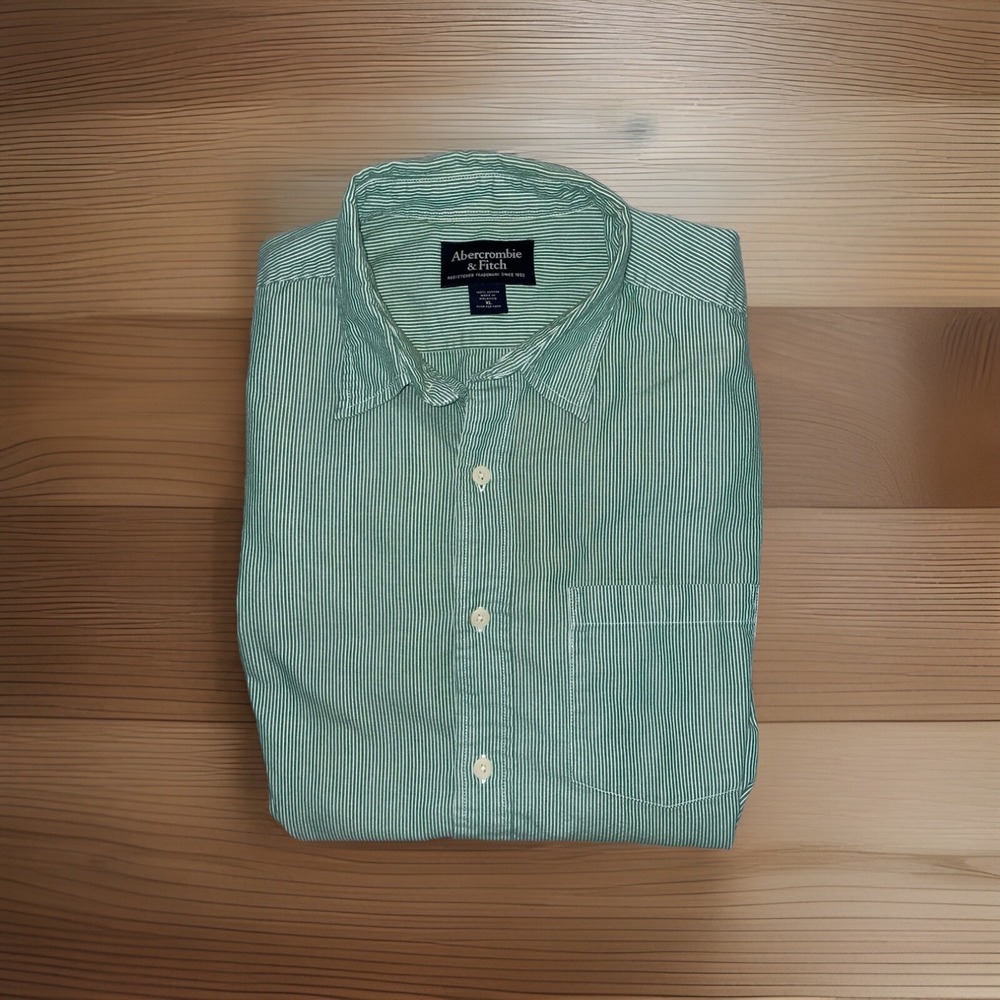 Abercrombie & Fitch Mens Size XL- Runs Big Green & White Striped Short Sleeve - Picture 1 of 5